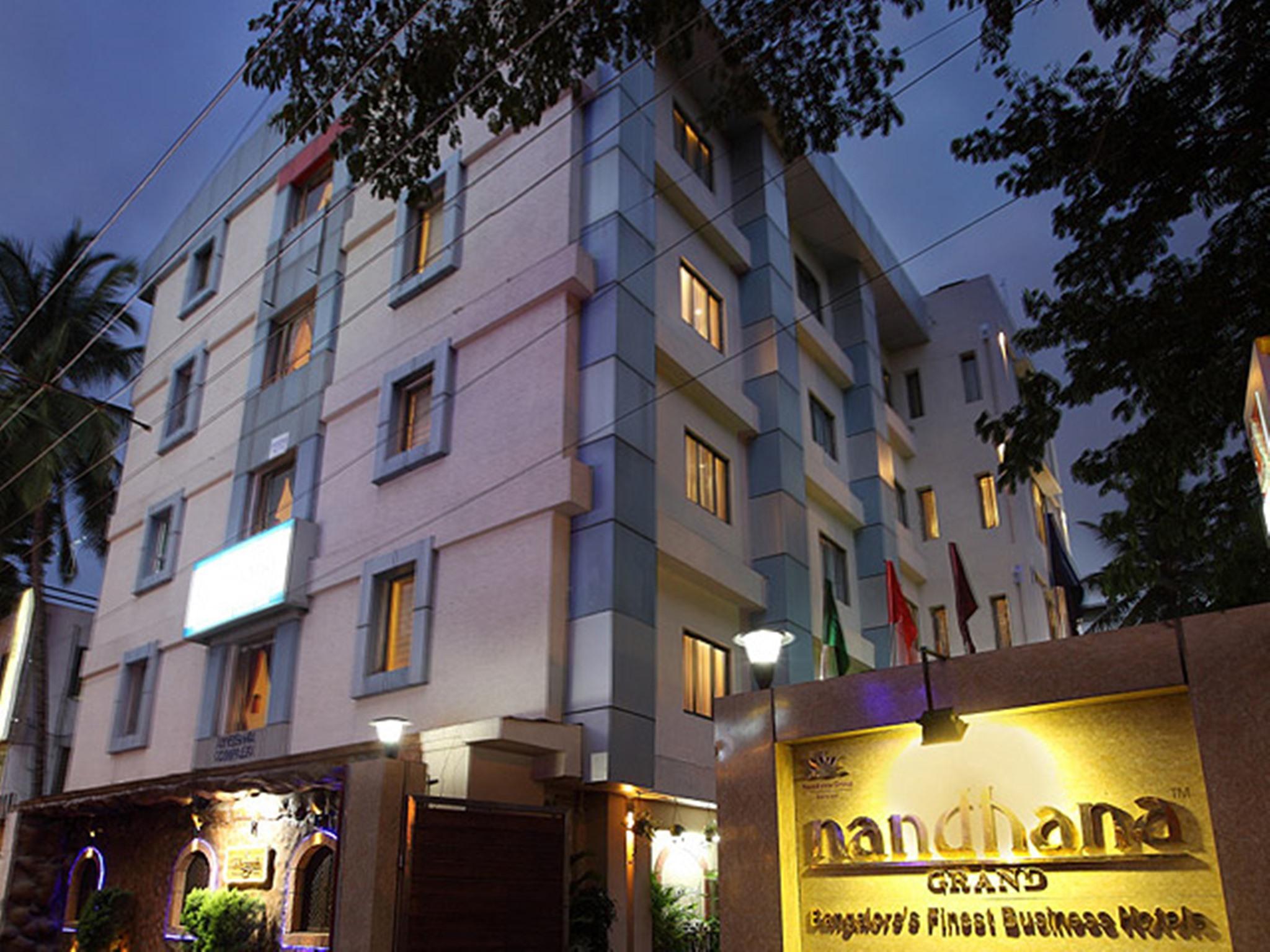 La Sara Grand Hotel Bangalore Eksteriør billede